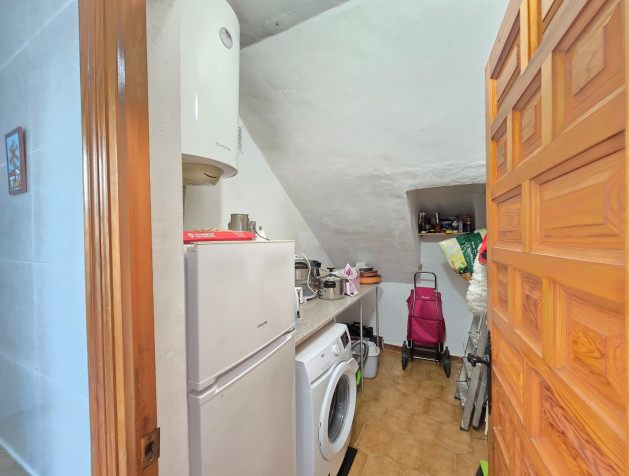 Resale - Townhouse * - Villamartin * - Los Dolses *
