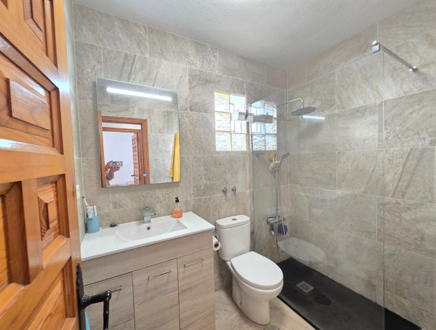 Resale - Townhouse * - Villamartin * - Los Dolses *