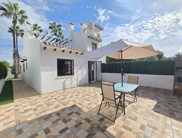 Resale - Townhouse * - Villamartin * - Los Dolses *
