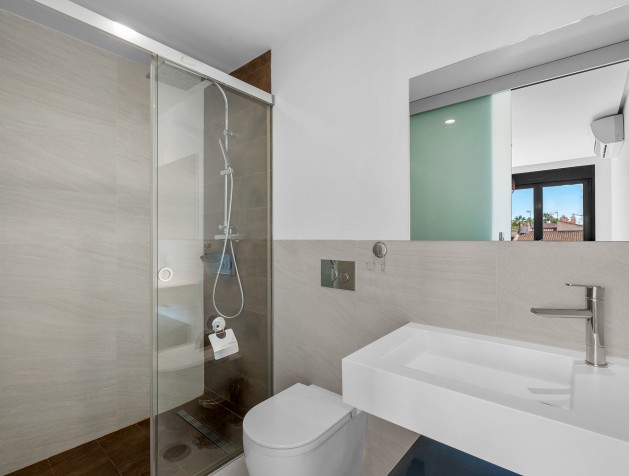 Resale - Apartment - Mil Palmeras