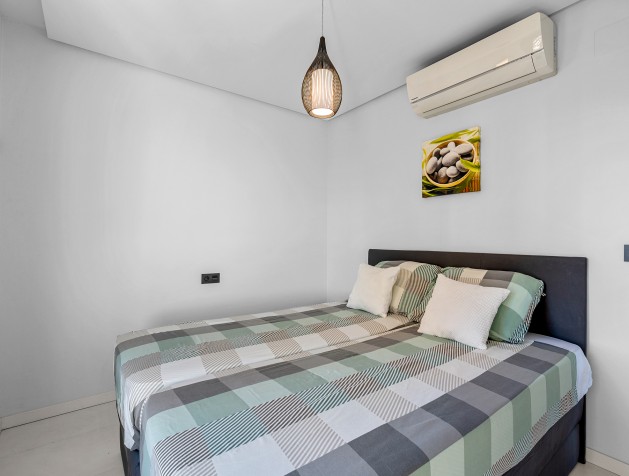 Resale - Apartment - Mil Palmeras